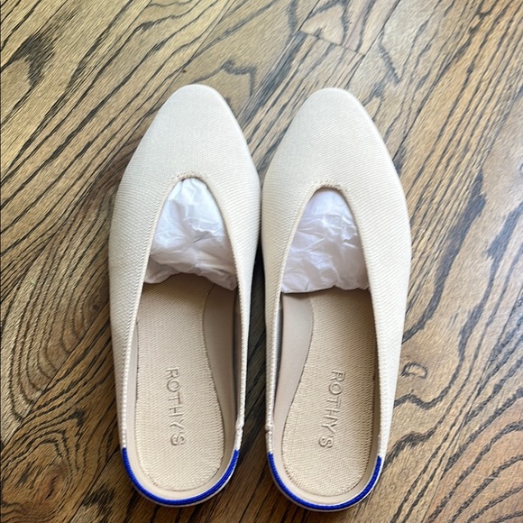 Rothy's Cream Women's Almond Demi Slip-On Shoes NWOB - Picture 2 of 3